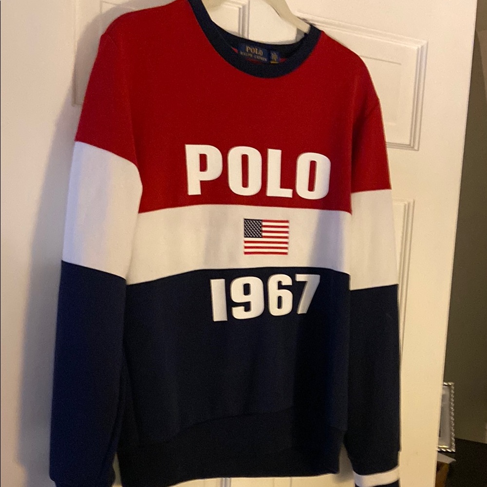 Ralph Lauren sweatshirt.   Soft and in great shape